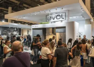 Evol na Expo Revestir